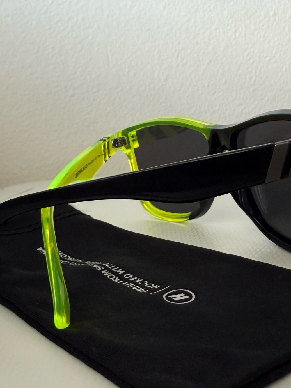 Polarized Blenders Unisex Sunglasses in Neon Green - Picture 3 of 4